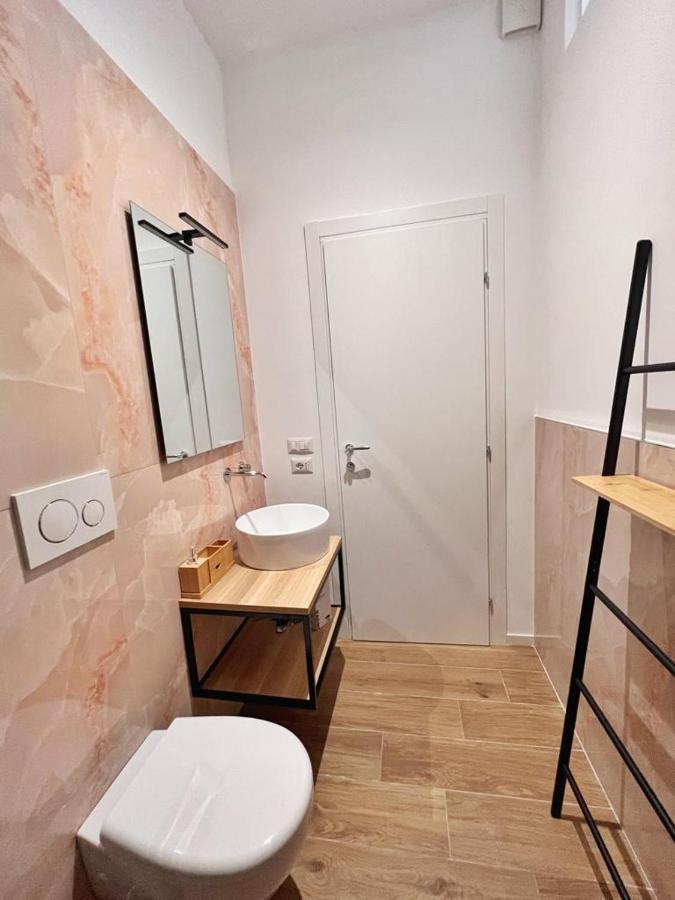 Finella Charming Rooms Bari Ngoại thất bức ảnh