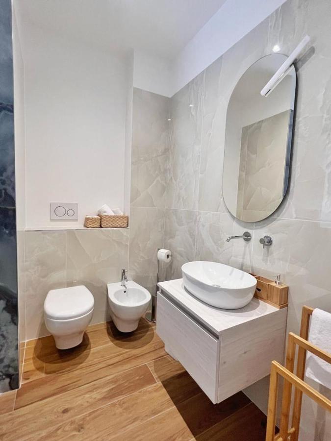 Finella Charming Rooms Bari Ngoại thất bức ảnh